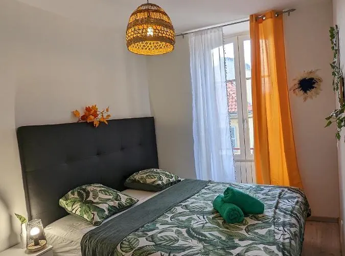 Cosy Forest - 2 Ch - Centre Ville -Parking Privatif - Wifi